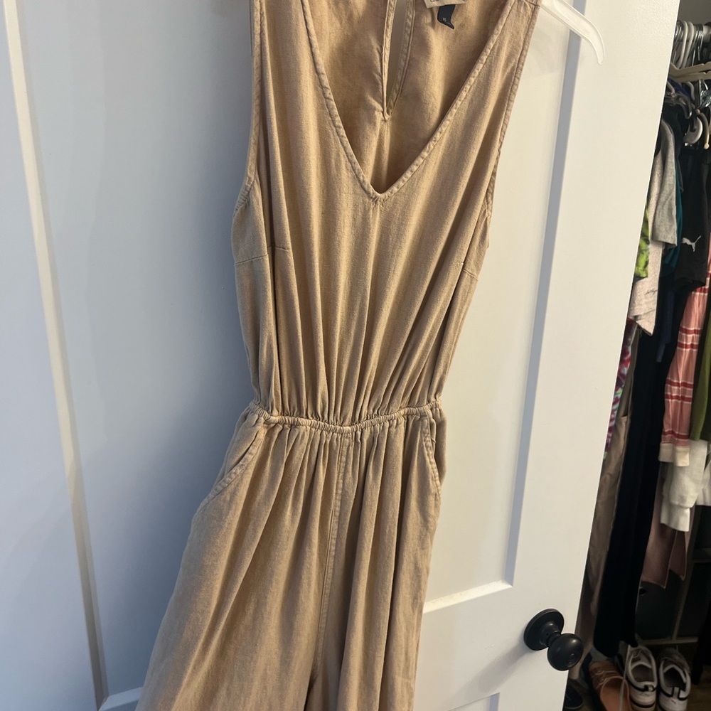 Universal Thread Tan Sleeveless Jumpsuit